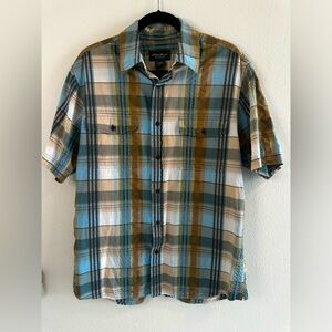 EUC Eddie Bauer Relaxed Fit Plaid Short Sleeve Button Down - Size Medium